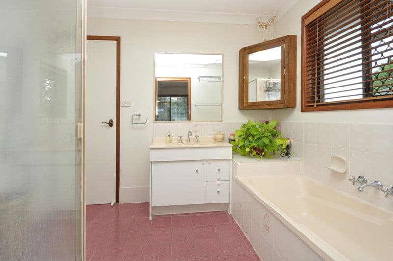 46 Blue Grass Crescent, EIGHT MILE PLAINS QLD 4113, Eight Mile Plains - Thumbnail 6