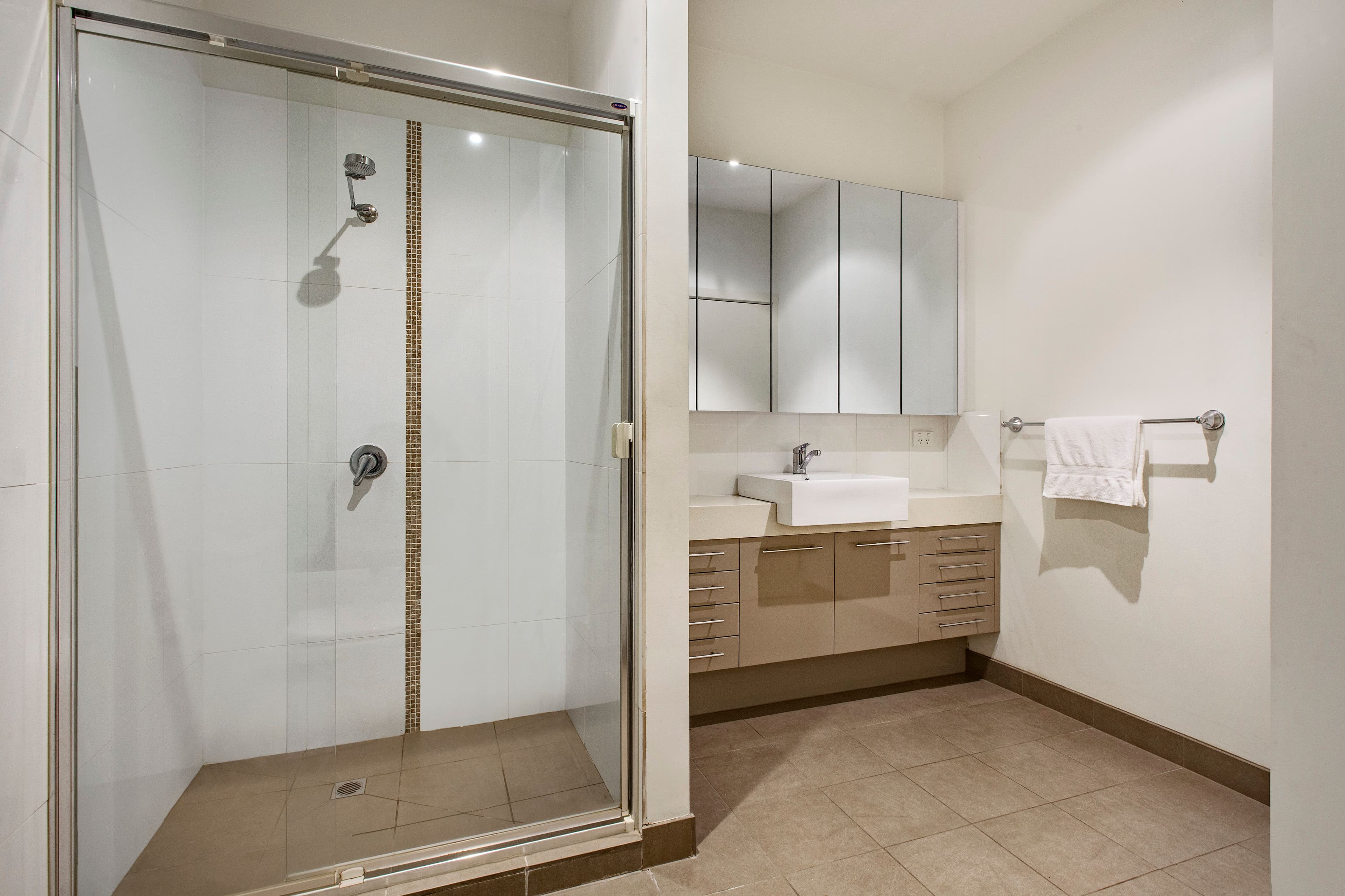 9 Manikato Avenue, Mordialloc VIC 3195, Mordialloc - Thumbnail 8
