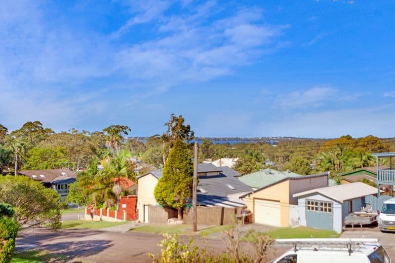 11 Wirigi Street, Berkeley Vale - Thumbnail 2