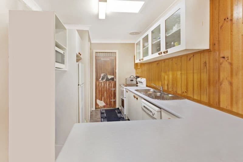 11 Wirigi Street, Berkeley Vale - Thumbnail 4
