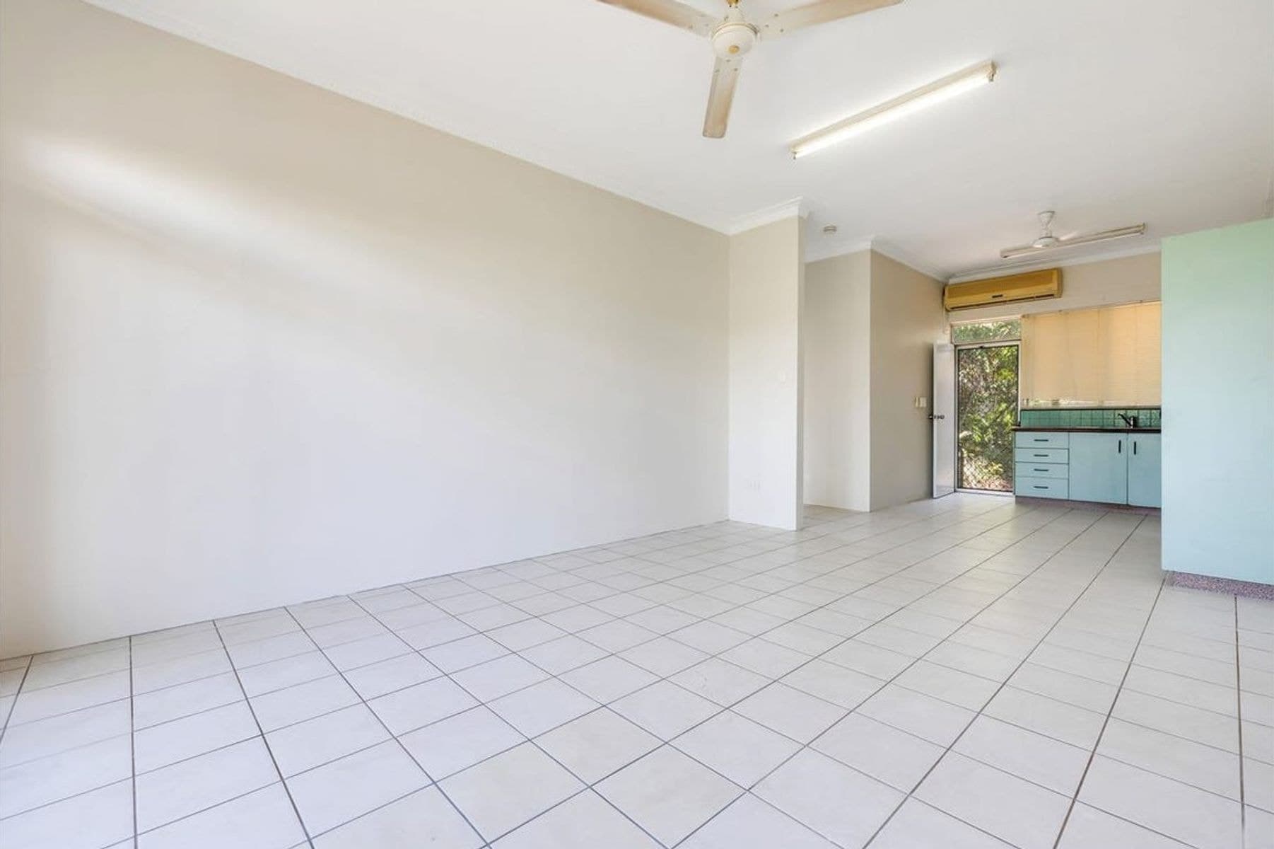 6/14 Easther Crescent, Coconut Grove NT 0810, Coconut Grove - Thumbnail 3