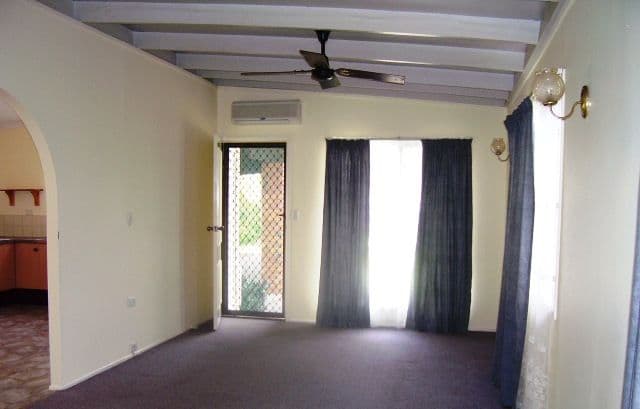 10 Dolphin Street, DECEPTION BAY QLD 4508, Deception Bay - Thumbnail 3