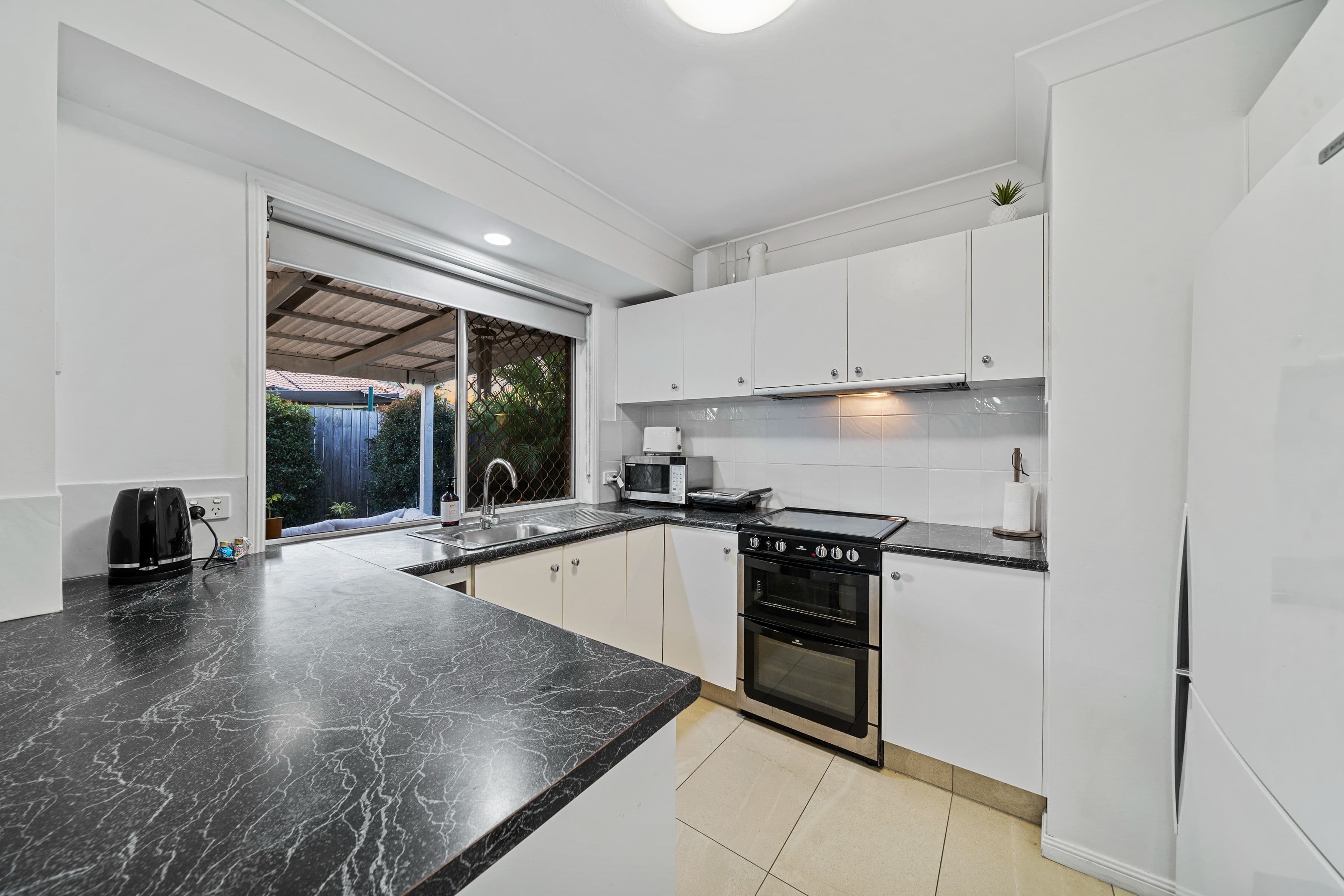 5 Kelsal Court, Heritage Park QLD 4118, Heritage Park - Thumbnail 4