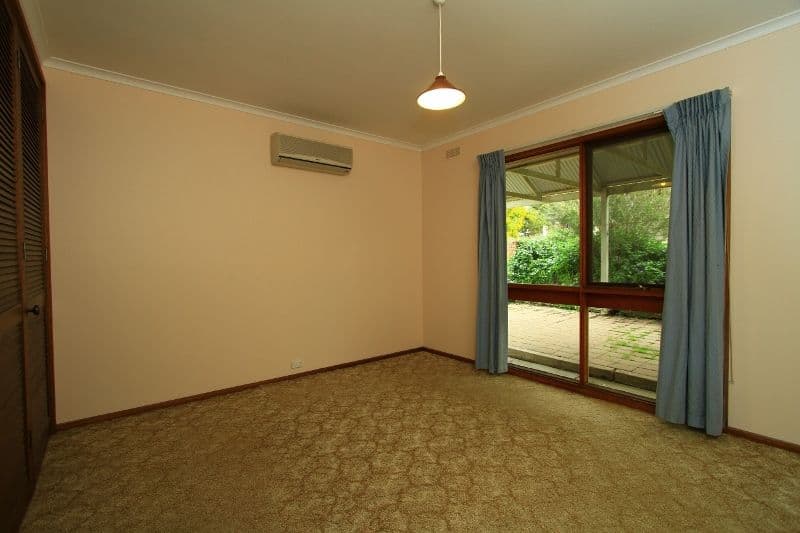 2 Noble Court, KANGAROO FLAT VIC 3555, Kangaroo Flat - Thumbnail 8