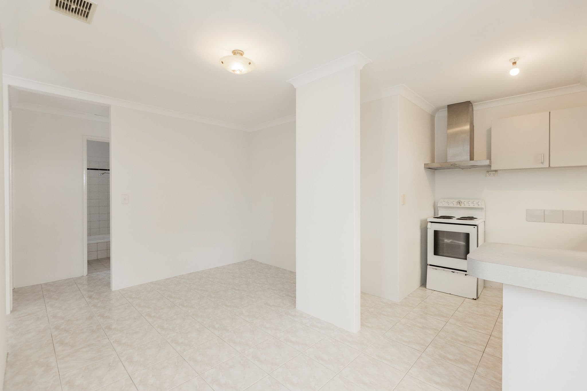 16 McKeon Street, Redcliffe WA 6104, Redcliffe - Thumbnail 4