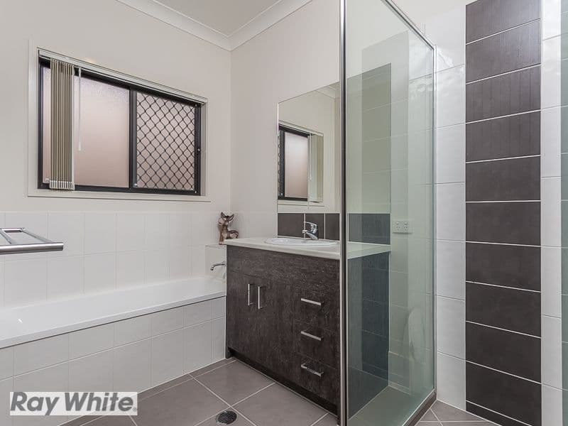 18 Wallarah Parade, North Lakes QLD 4509, North Lakes - Thumbnail 7