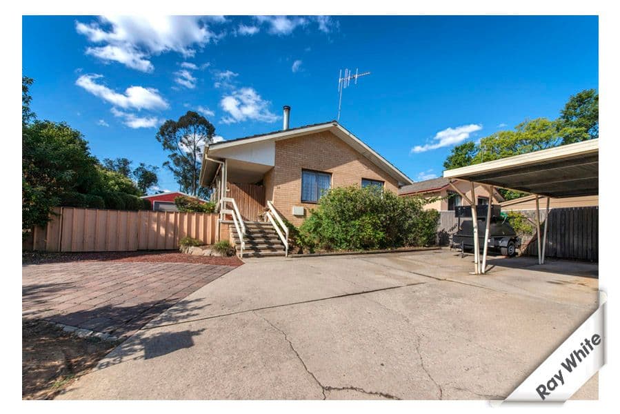 33 Cooney Court, CHARNWOOD ACT 2615, Charnwood - Thumbnail 2