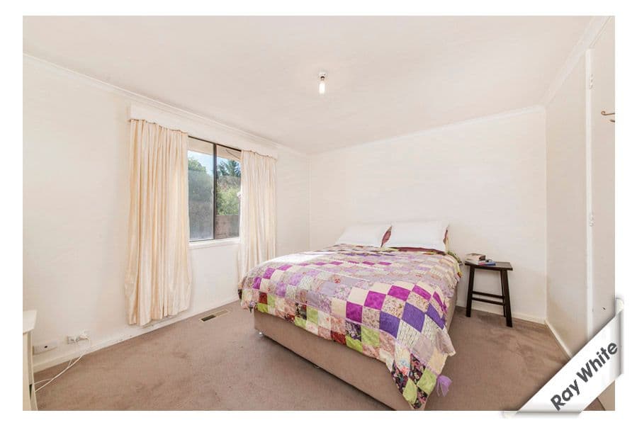 33 Cooney Court, CHARNWOOD ACT 2615, Charnwood - Thumbnail 3