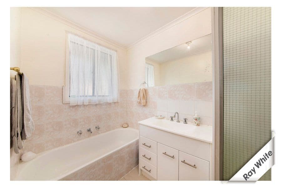 33 Cooney Court, CHARNWOOD ACT 2615, Charnwood - Thumbnail 6