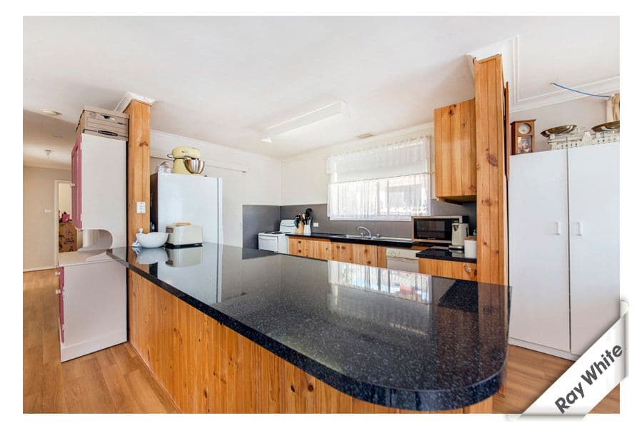 33 Cooney Court, CHARNWOOD ACT 2615, Charnwood - Thumbnail 7