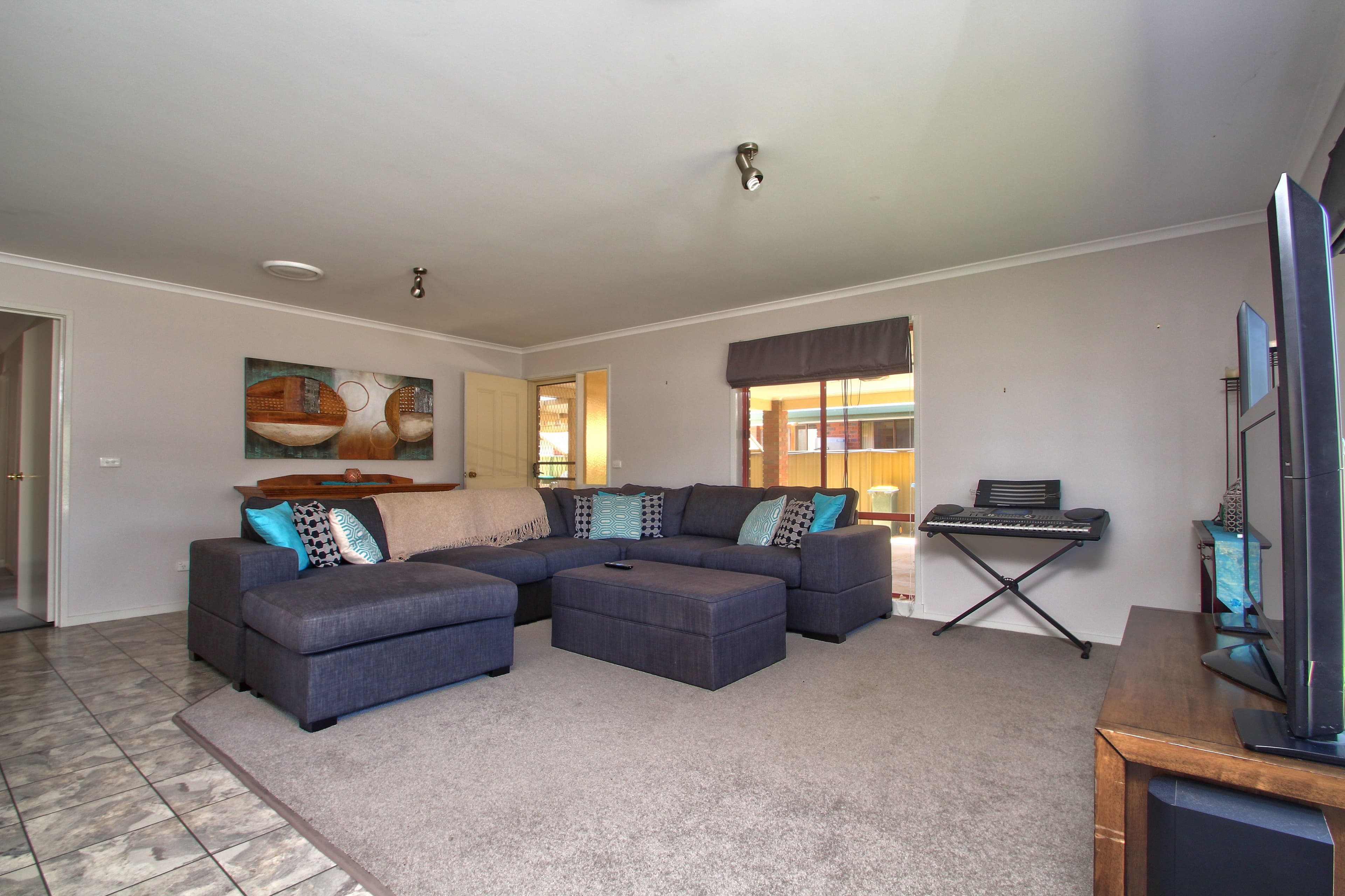 18 Irene Street, Cobram VIC 3644, Cobram - Thumbnail 2