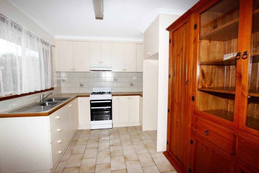6 Blair Court, Grovedale VIC 3216, Grovedale - Thumbnail 2