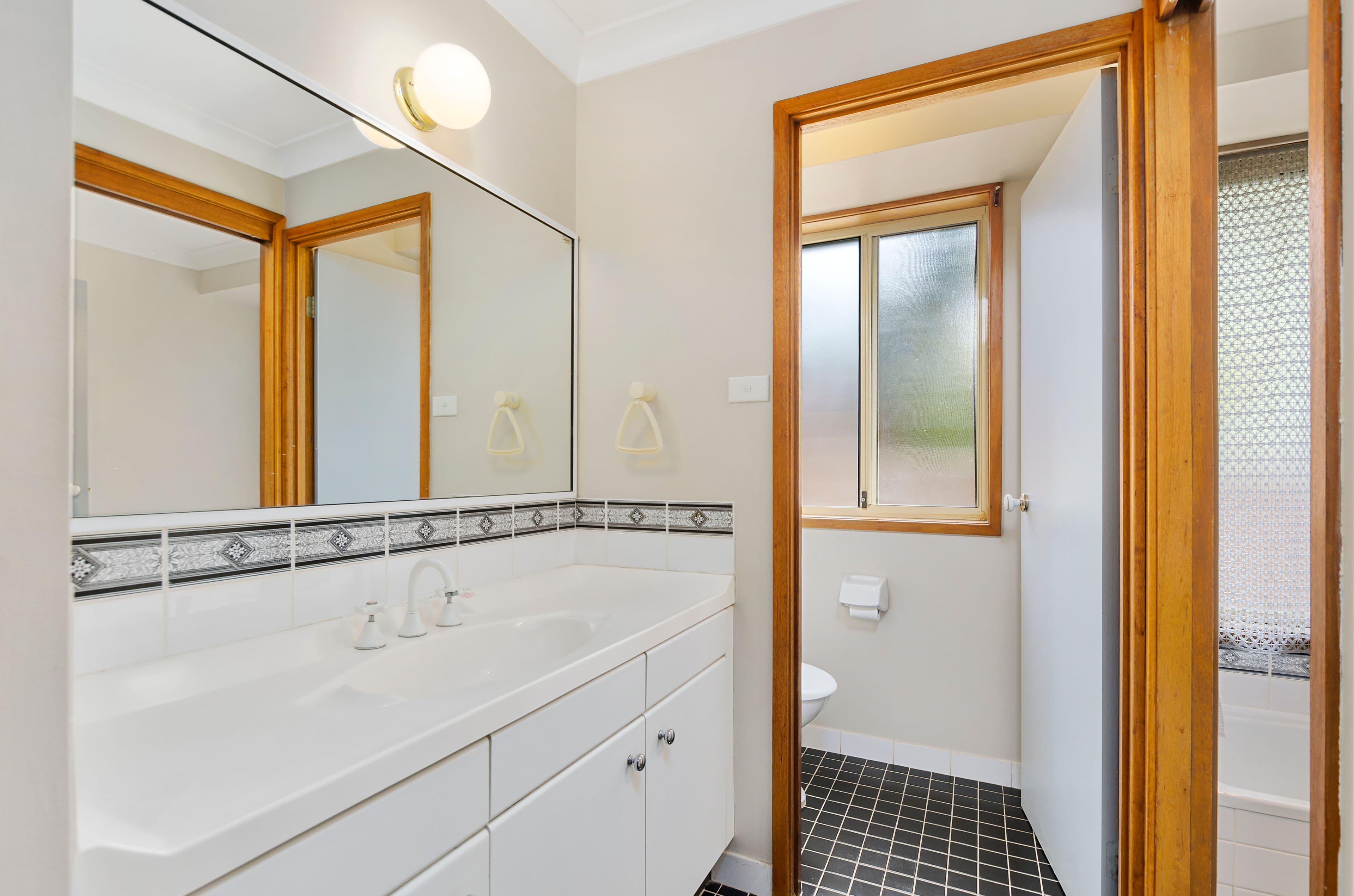 6 Railway Avenue, Colo Vale - Thumbnail 6