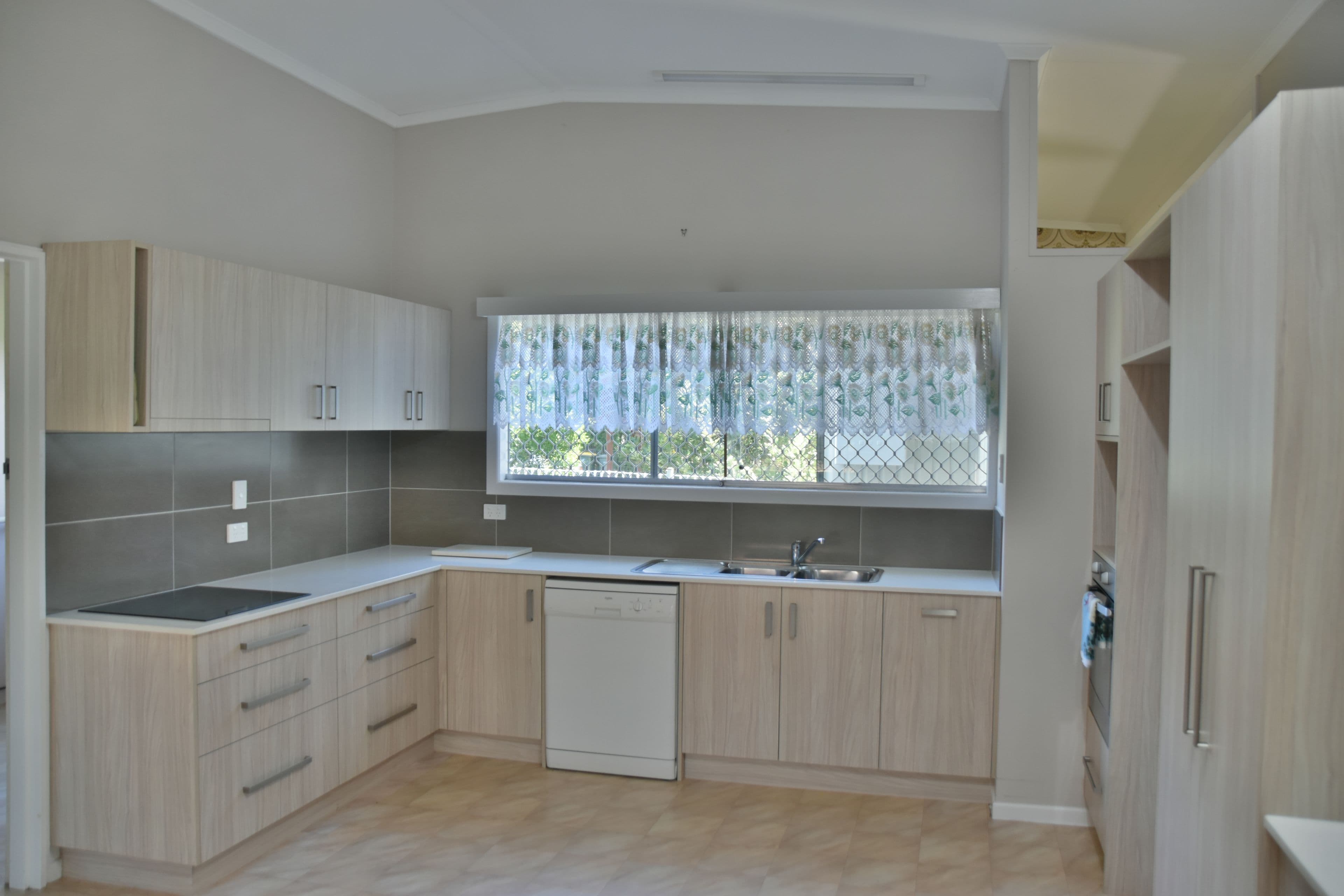 7 Kamarooka Street, Beaudesert QLD 4285, Beaudesert - Thumbnail 4