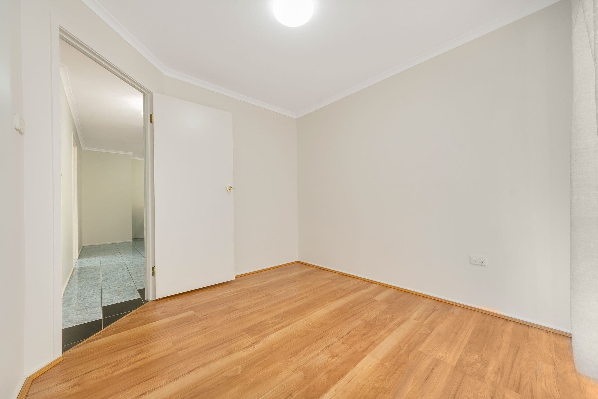 25 Crommelin Crescent, St Helens Park - Thumbnail 6