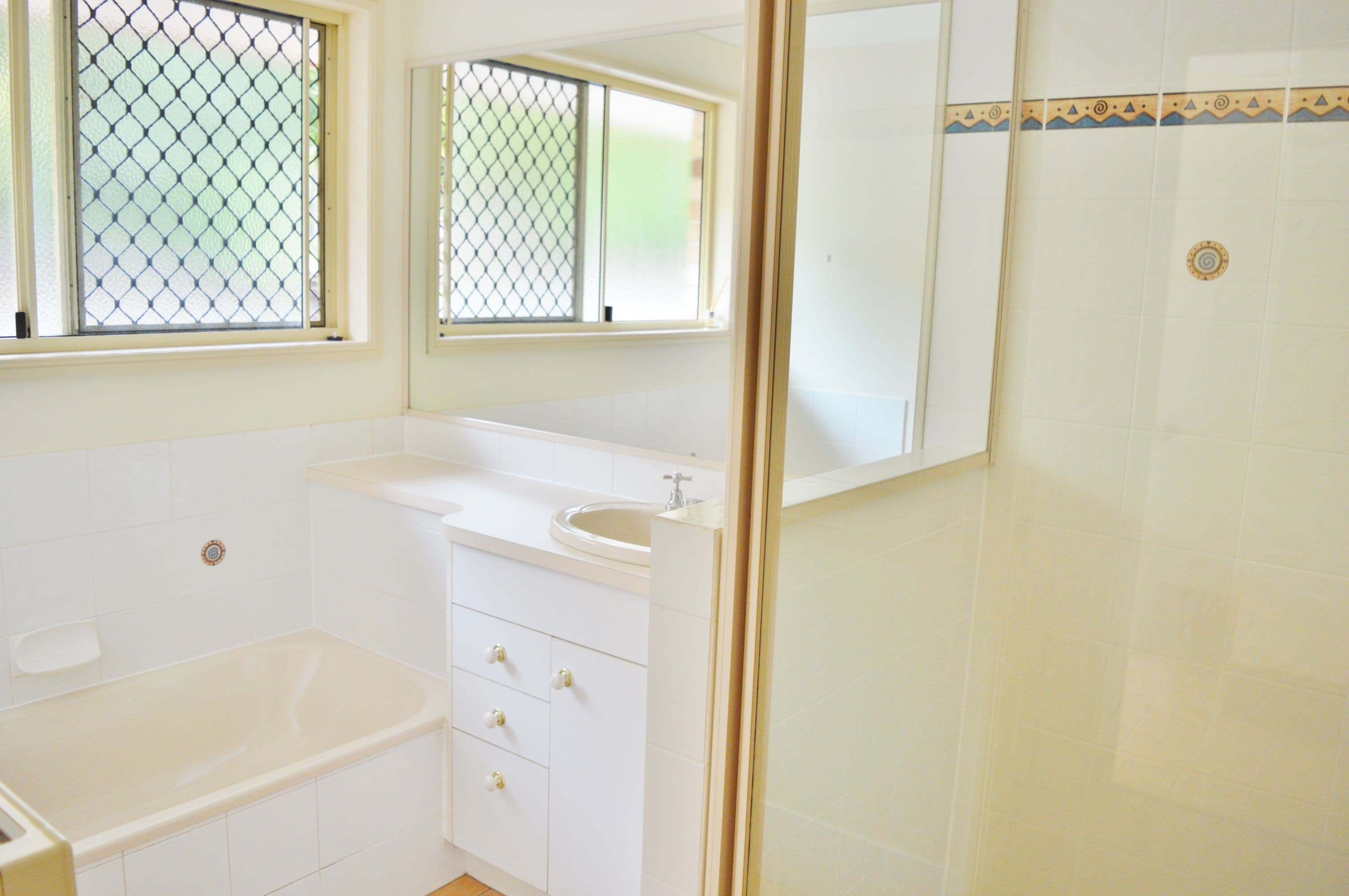 18 Jacaranda Close, Glass House Mountains QLD 4518, Glass House Mountains - Thumbnail 8