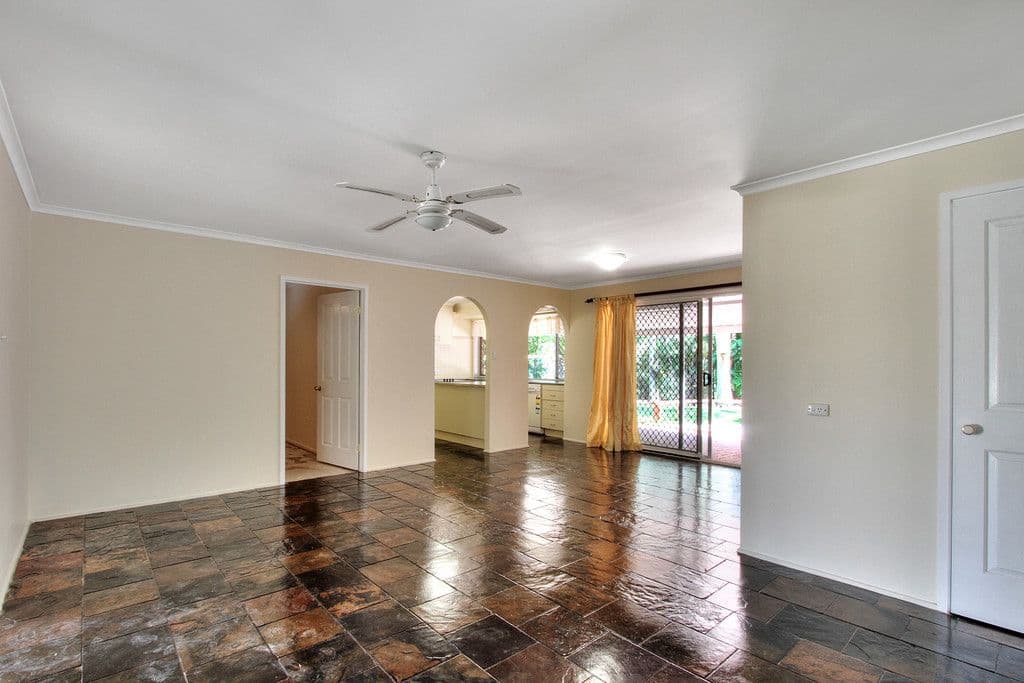 35 Bradley Street, Springwood QLD 4127, Springwood - Thumbnail 5