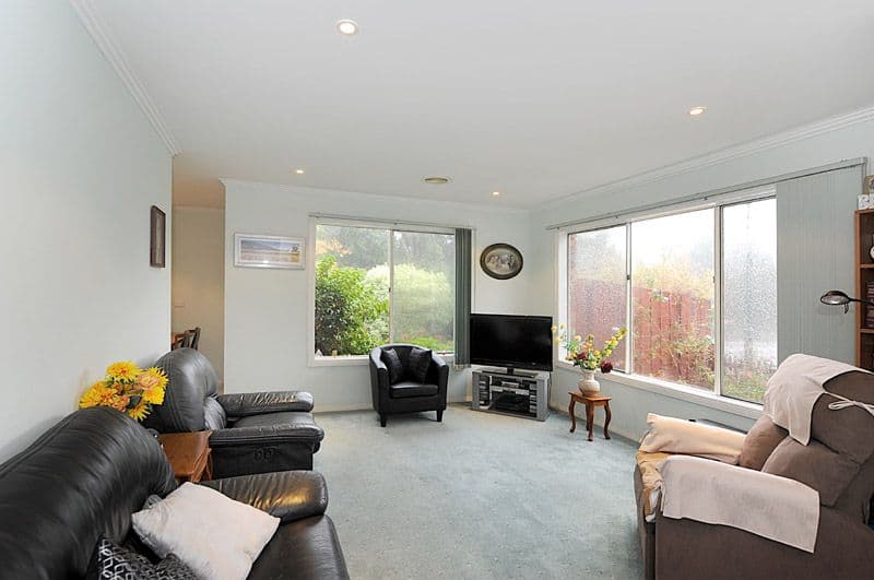 24 Forest Oak Drive, UPPER FERNTREE GULLY VIC 3156, Bowral - Thumbnail 2