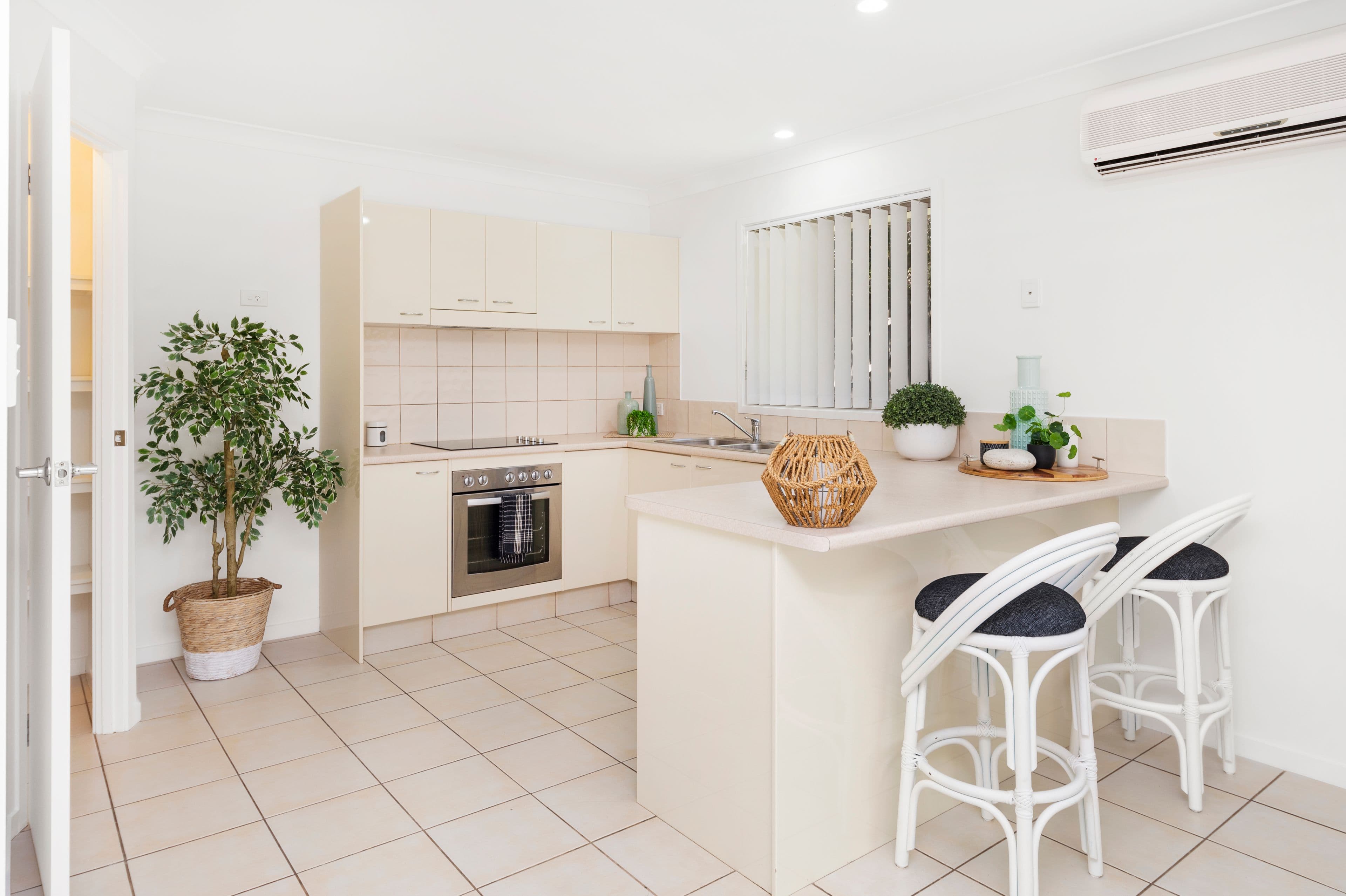 23 Ferncliffe Street, Upper Coomera QLD 4209, Upper Coomera - Thumbnail 6