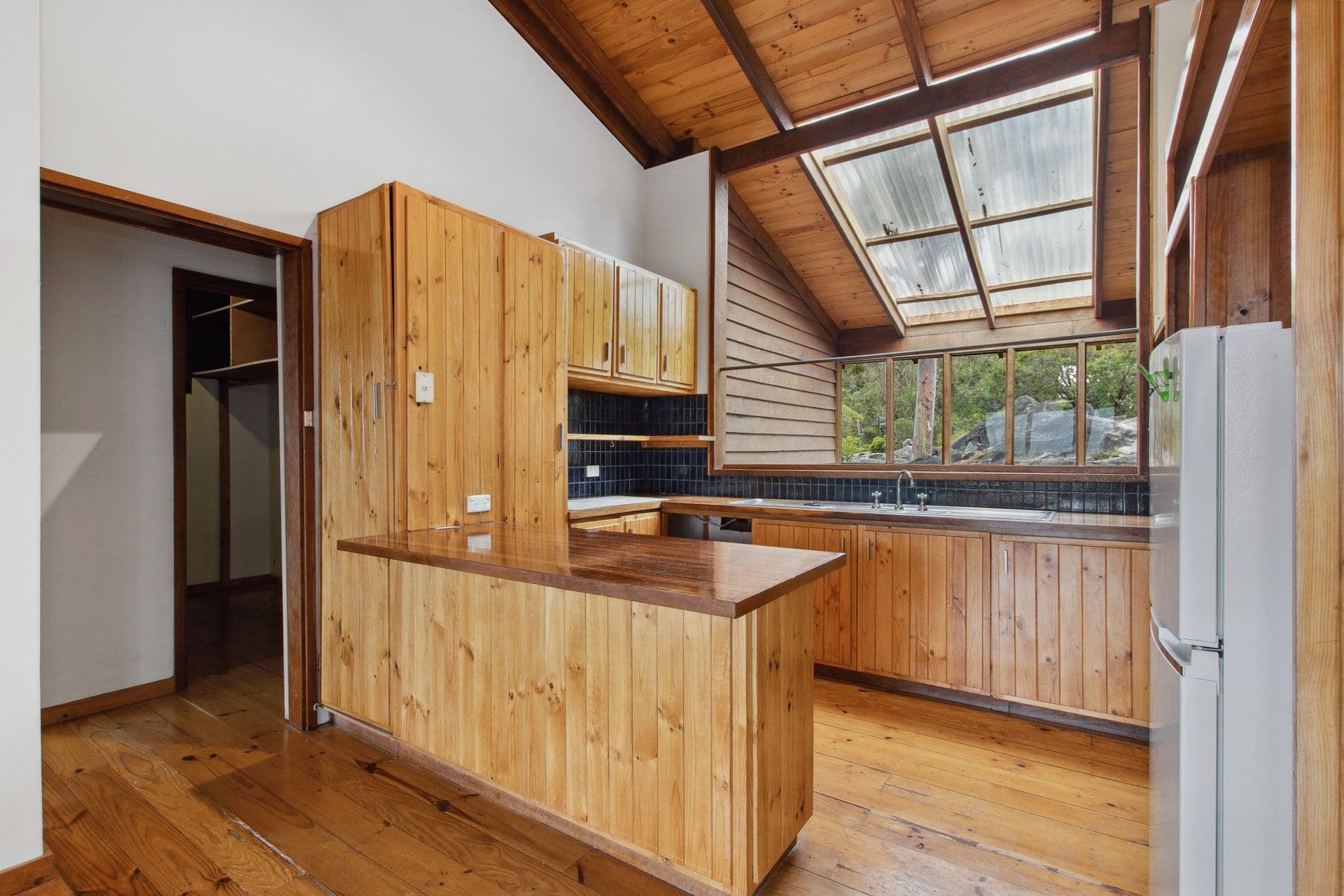 8 Sundew Road, Gooseberry Hill WA 6076, Gooseberry Hill - Thumbnail 6