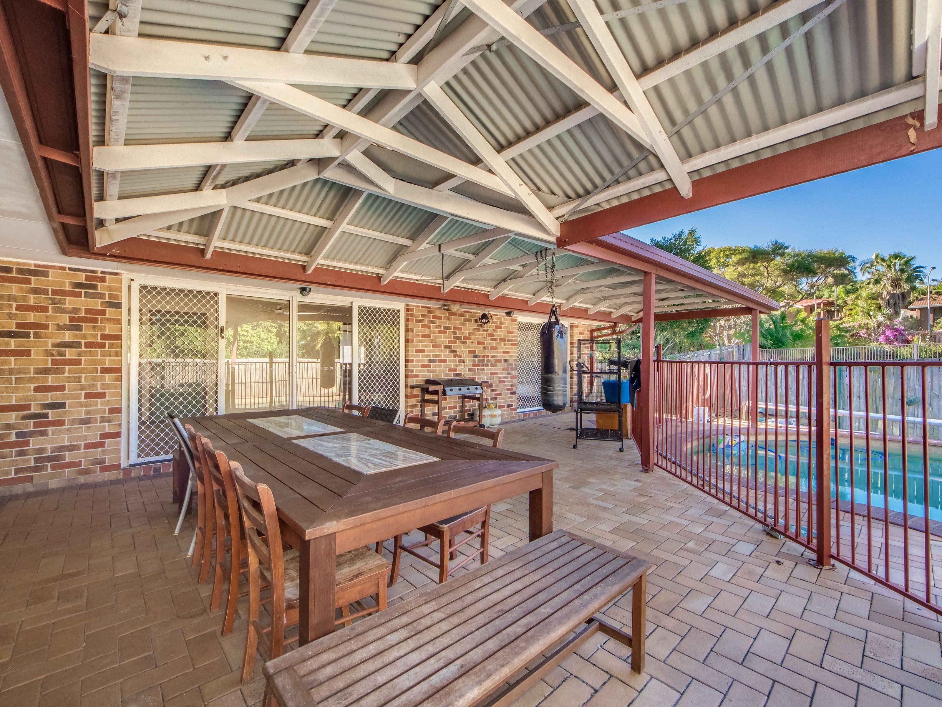 1 Glengarry Close, Highland Park QLD 4211, Highland Park - Thumbnail 2