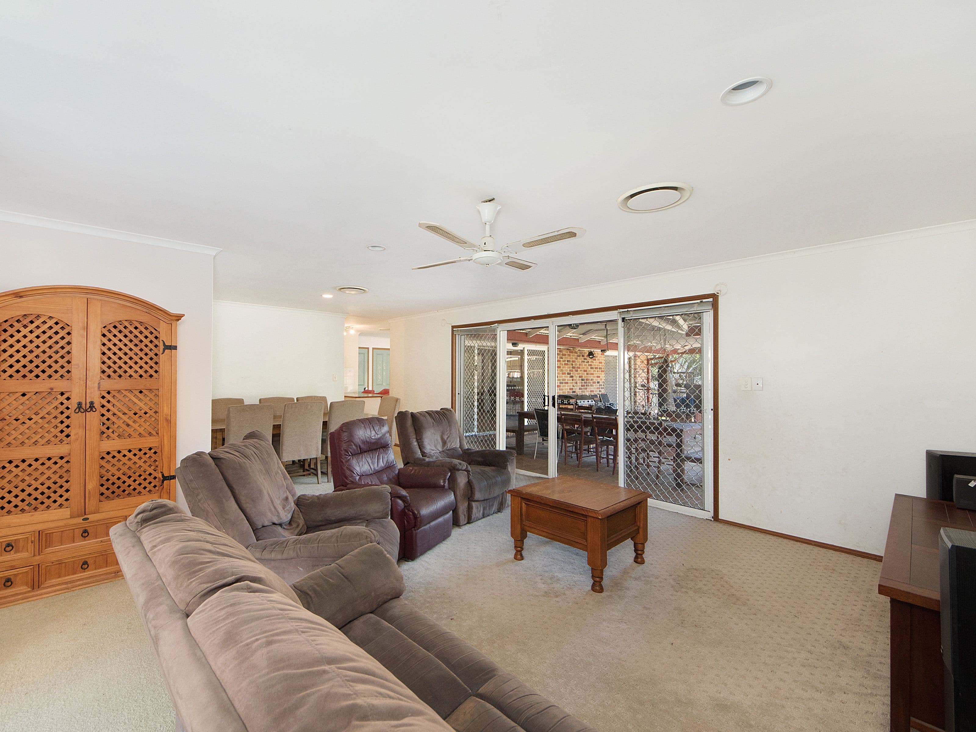 1 Glengarry Close, Highland Park QLD 4211, Highland Park - Thumbnail 4