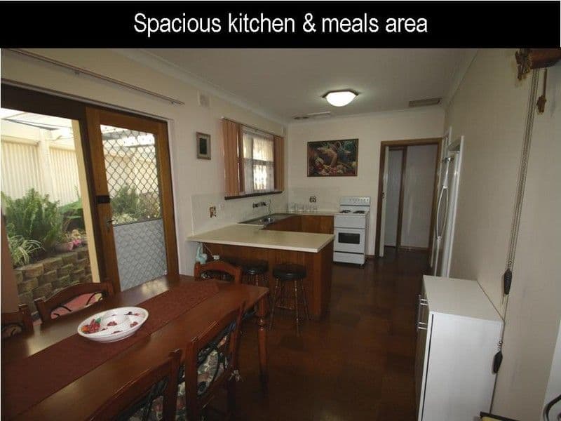 3 Launceston Avenue, BANKSIA PARK SA 5091, Banksia Park - Thumbnail 2