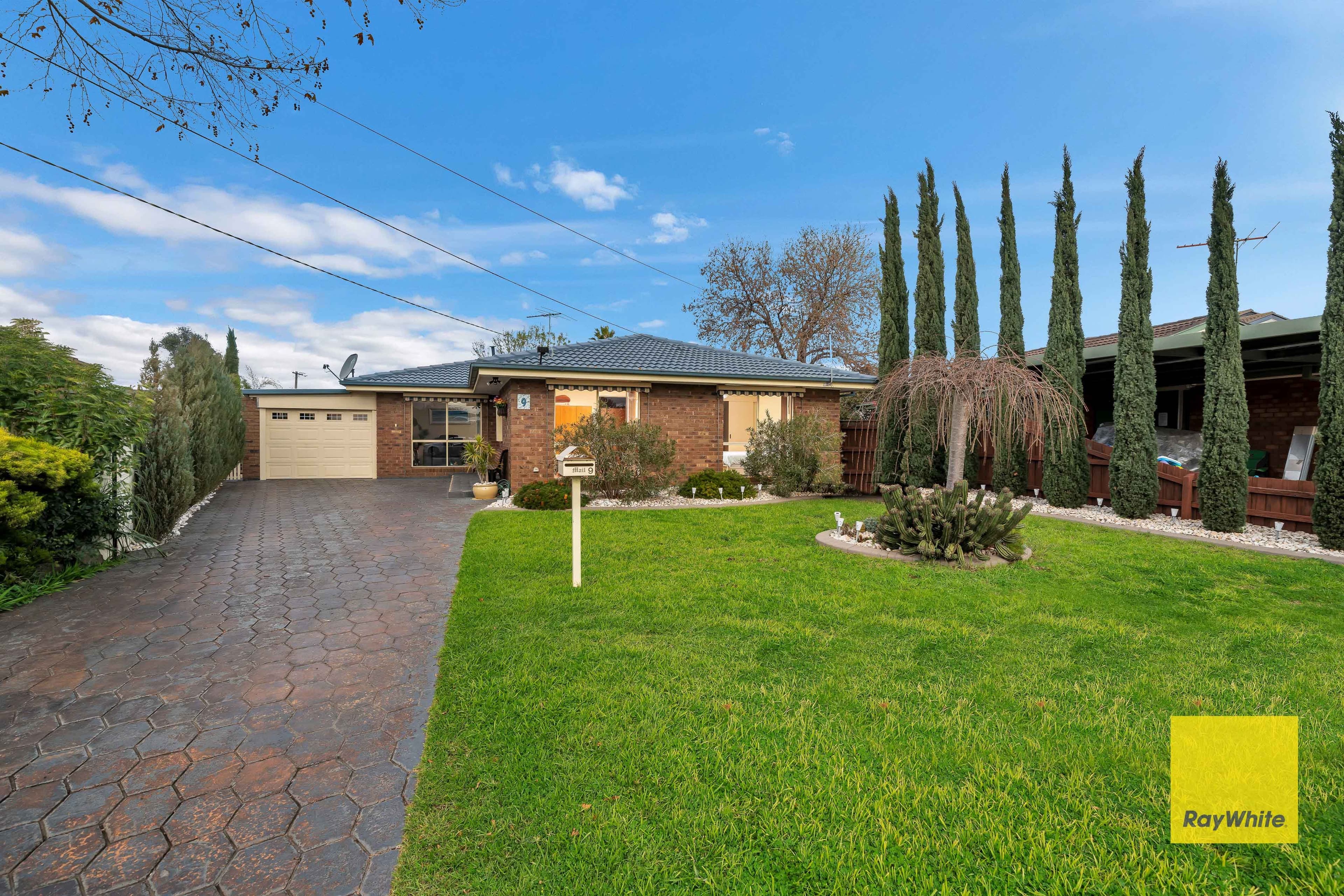 9 Sonia Court, Werribee VIC 3030, Werribee - Thumbnail 2