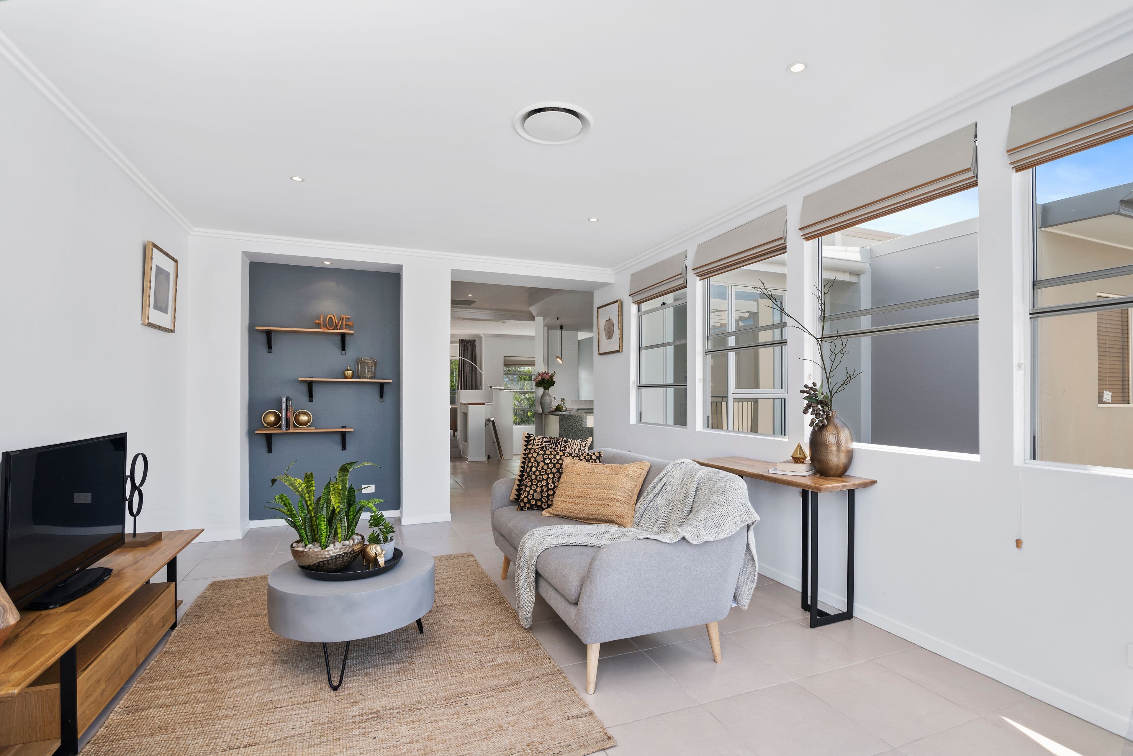 18 Moores Crescent, Varsity Lakes QLD 4227, Varsity Lakes - Thumbnail 2