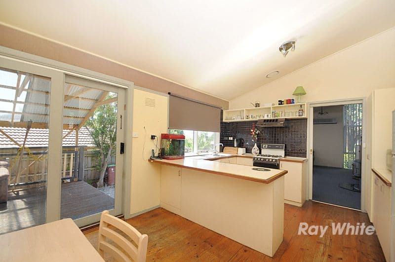 4 St James Court, NARRE WARREN VIC 3805, Narre Warren - Thumbnail 3