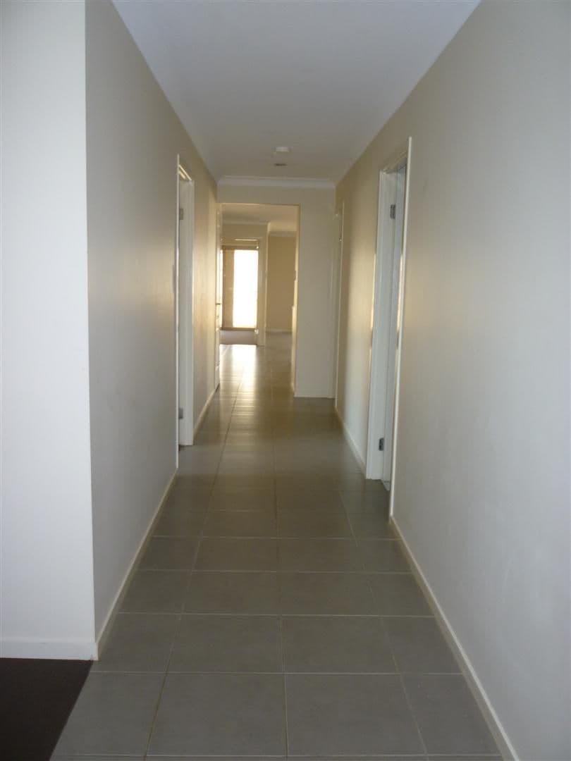 23 Leichhardt Drive, Gracemere QLD 4702, Gracemere - Thumbnail 7