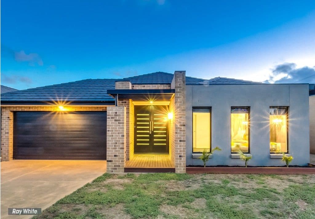 119 Middle Park Drive, Sanctuary Lakes VIC 3030, Sanctuary Lakes - Image 1