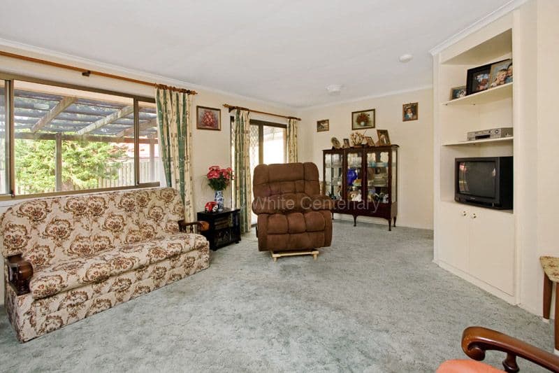 91 Hazelton Street, RIVERHILLS QLD 4074, Riverhills - Thumbnail 3