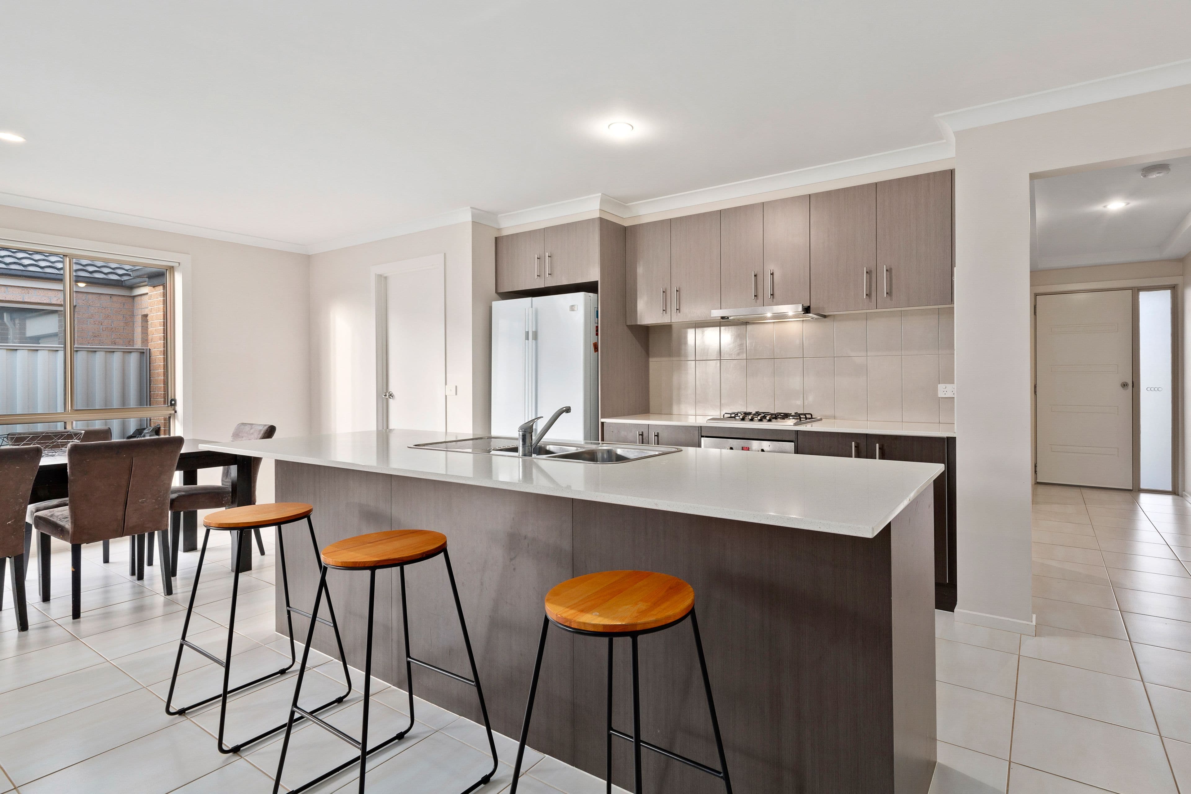 11 Farmdale Road, Pakenham VIC 3810, Pakenham - Thumbnail 3
