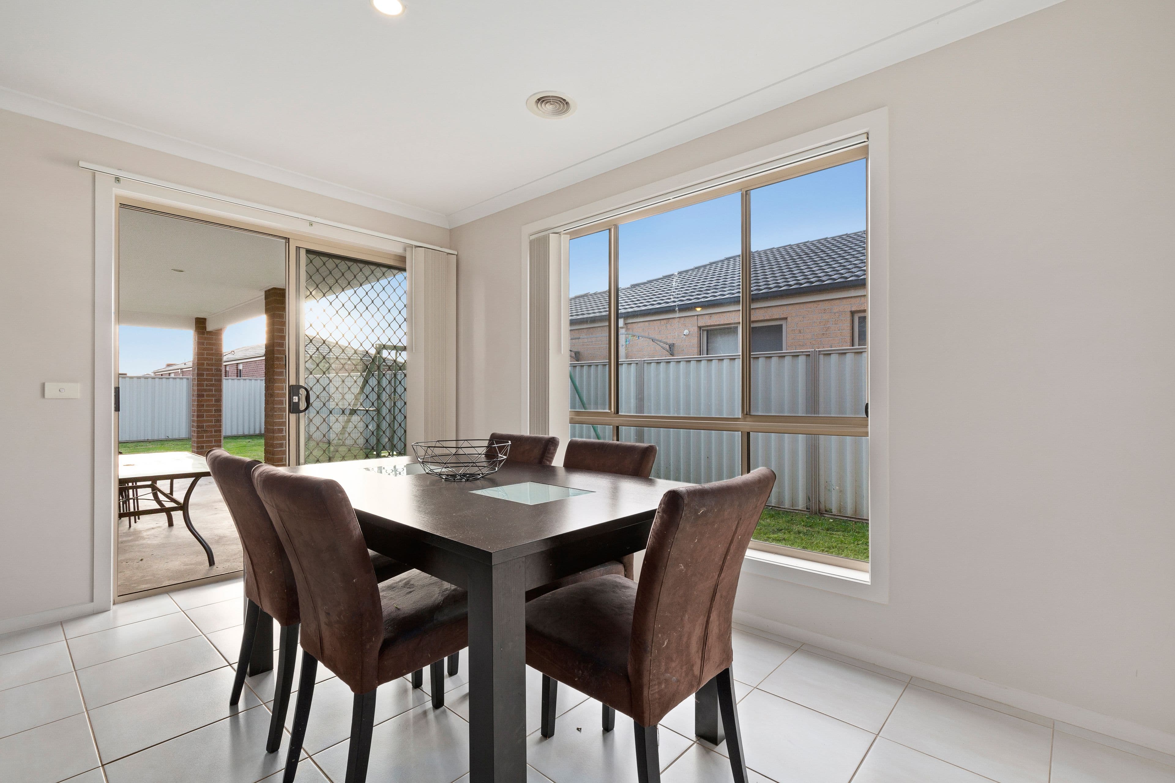 11 Farmdale Road, Pakenham VIC 3810, Pakenham - Thumbnail 4