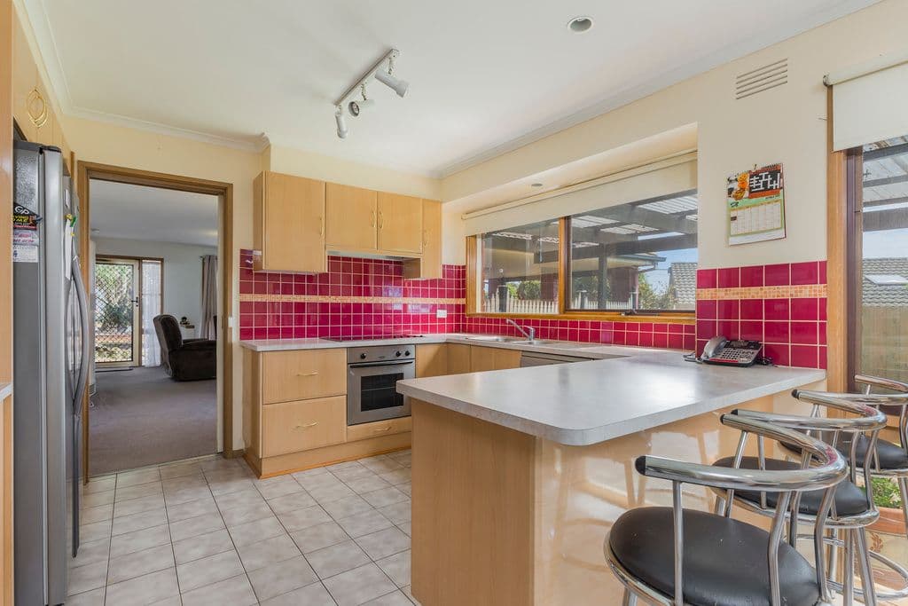 10 Timbarra Court, Grovedale VIC 3216, Grovedale - Thumbnail 3