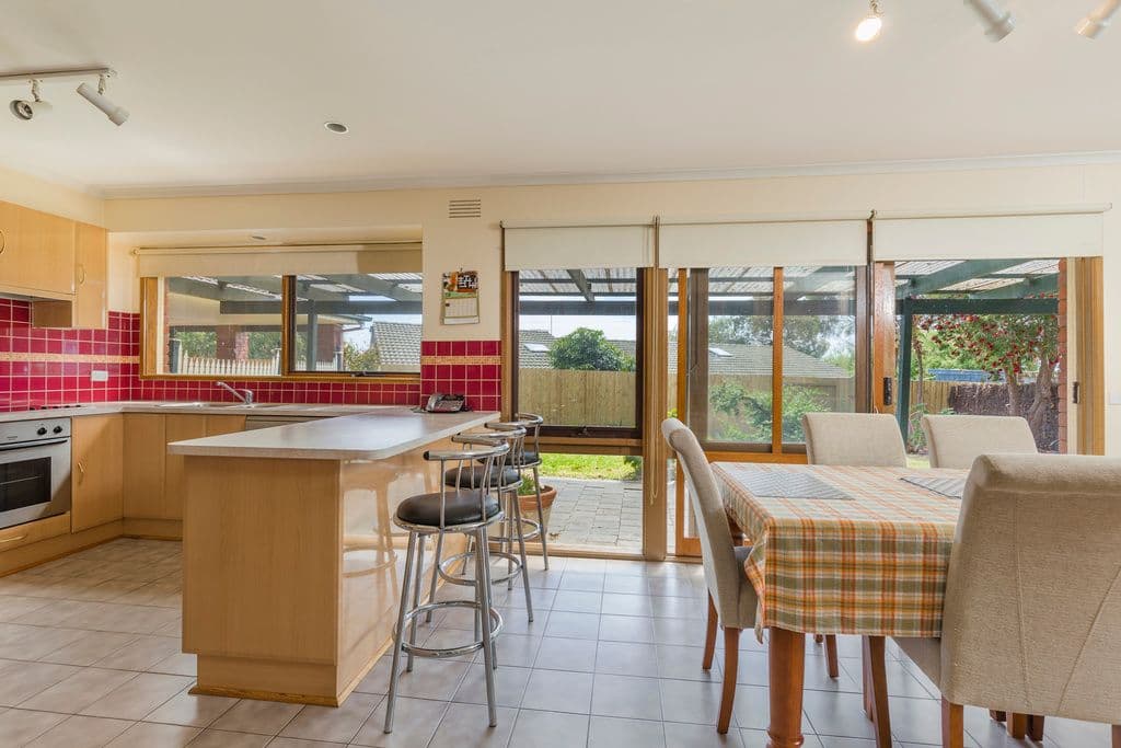 10 Timbarra Court, Grovedale VIC 3216, Grovedale - Thumbnail 5