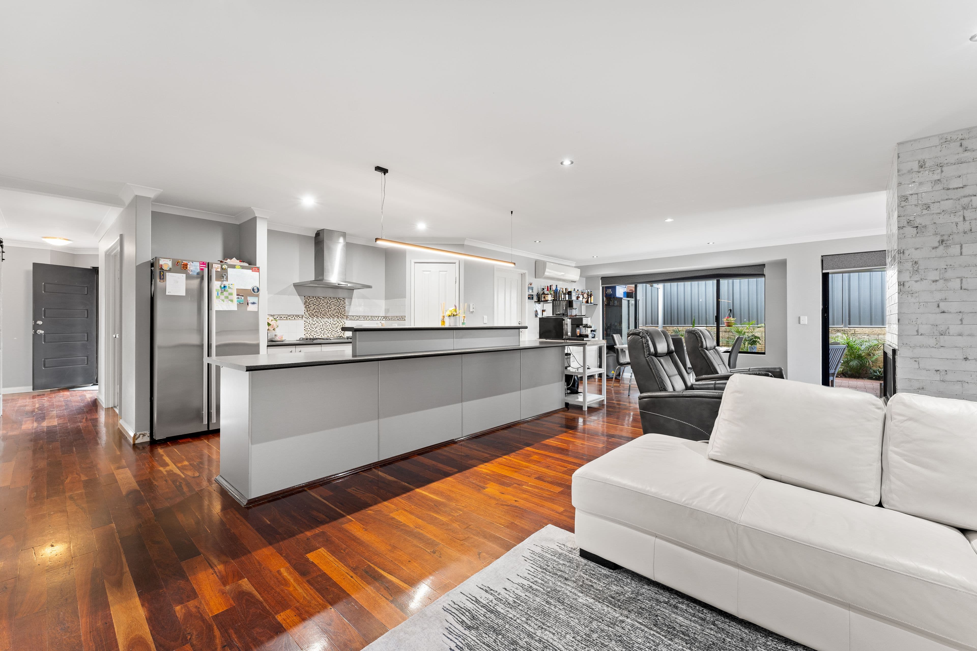 46 Lemon Gum Drive, Baldivis WA 6171, Baldivis - Thumbnail 2