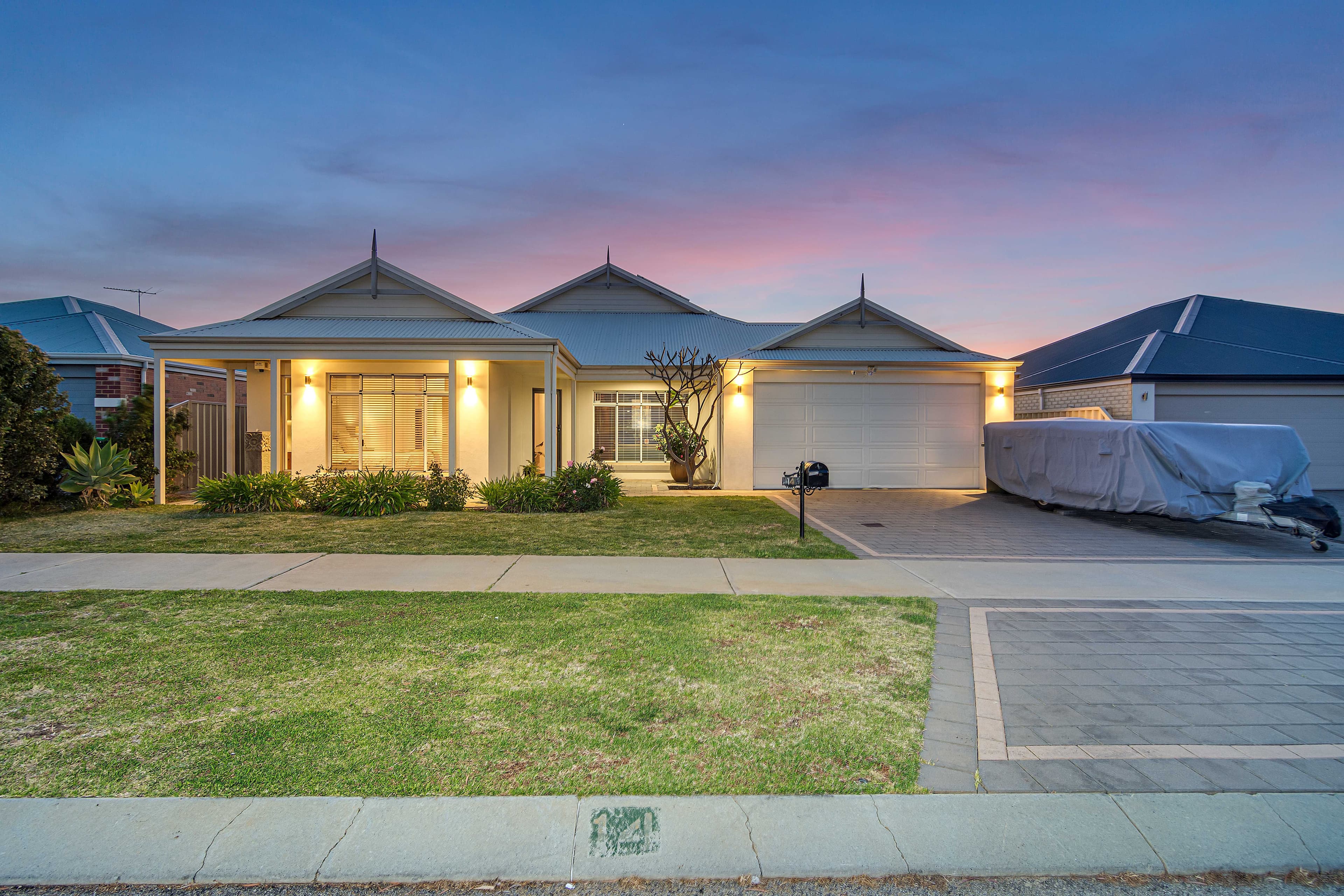 14 Featherstone Gardens, Butler WA 6036, Butler - Thumbnail 4