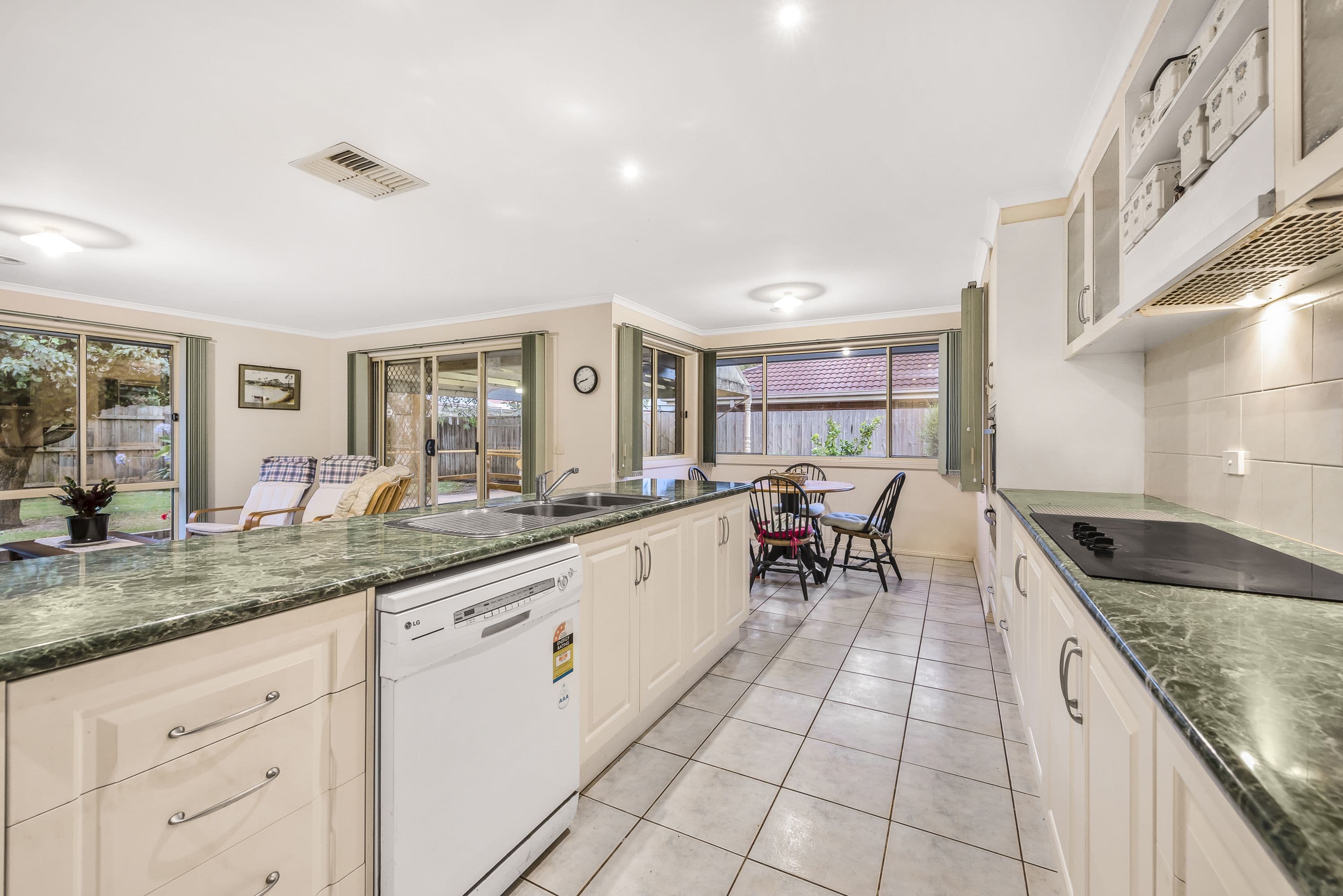 15 Storey Drive, Pakenham VIC 3810, Pakenham - Thumbnail 2