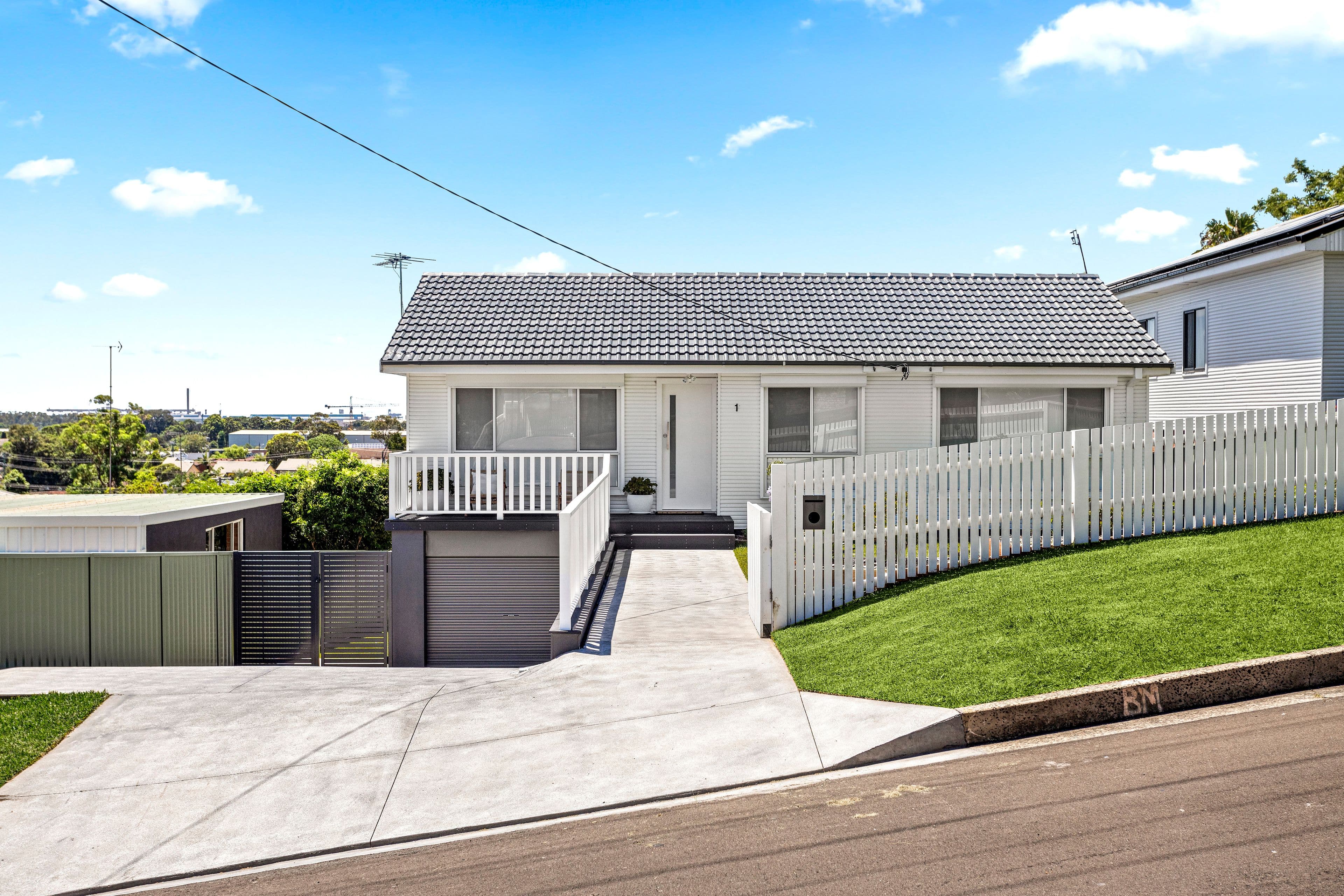 1 Beveles Avenue, Unanderra NSW 2526, Unanderra - Image 1