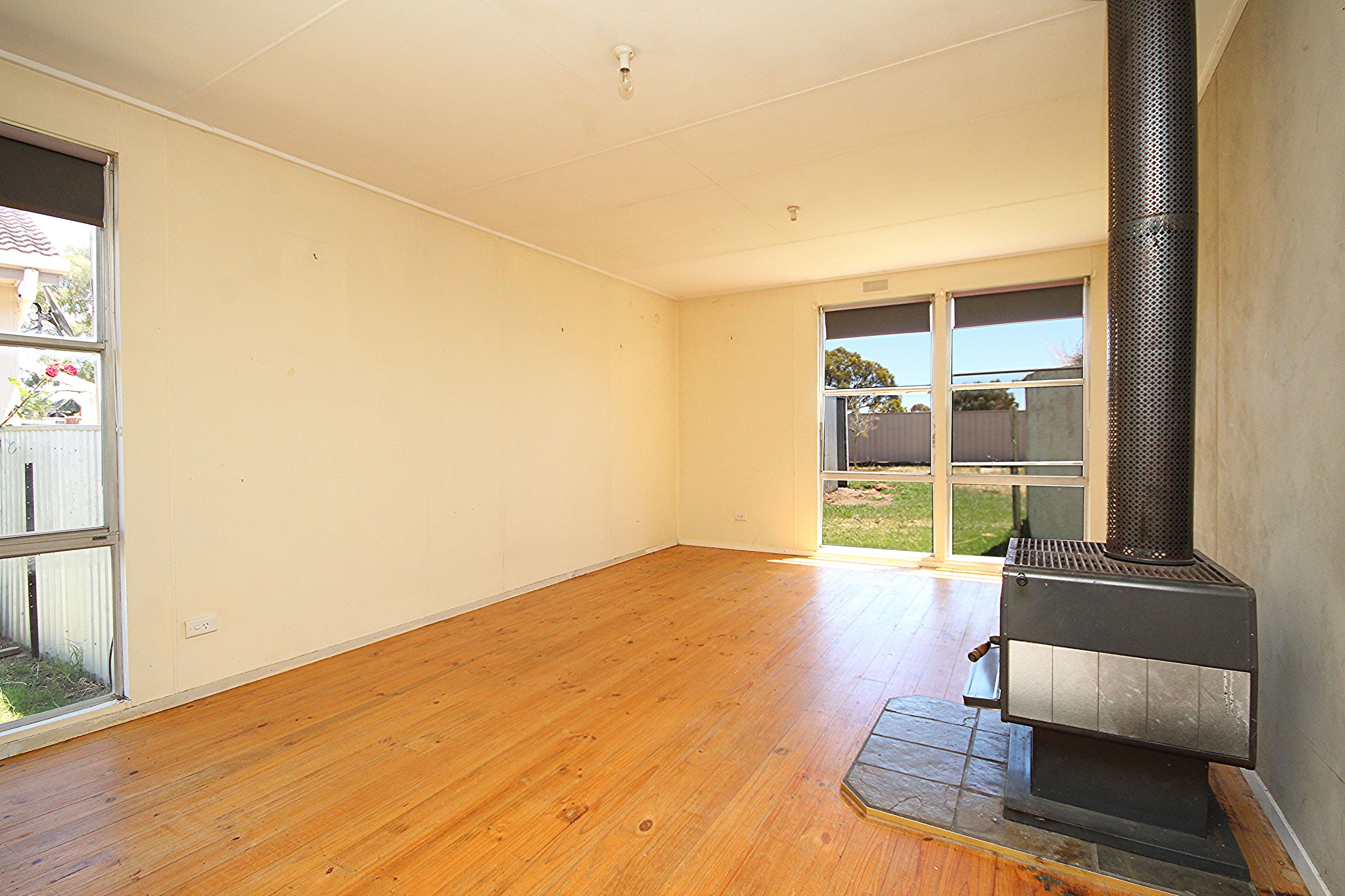 18 Belcher Street, Nhill VIC 3418, Nhill - Thumbnail 2