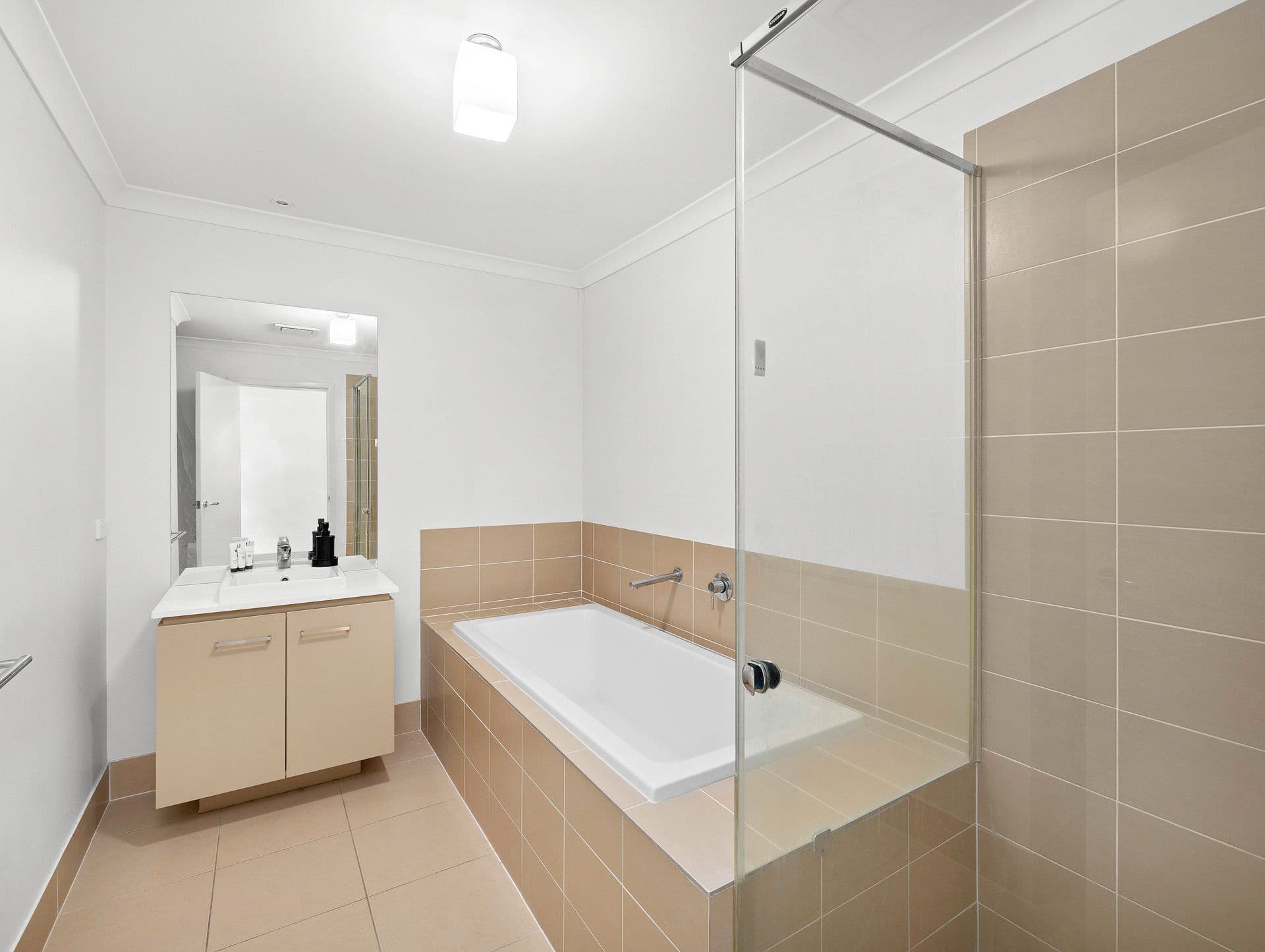 5 Alton Towers Street, Springfield Lakes QLD 4300, Springfield Lakes - Thumbnail 7