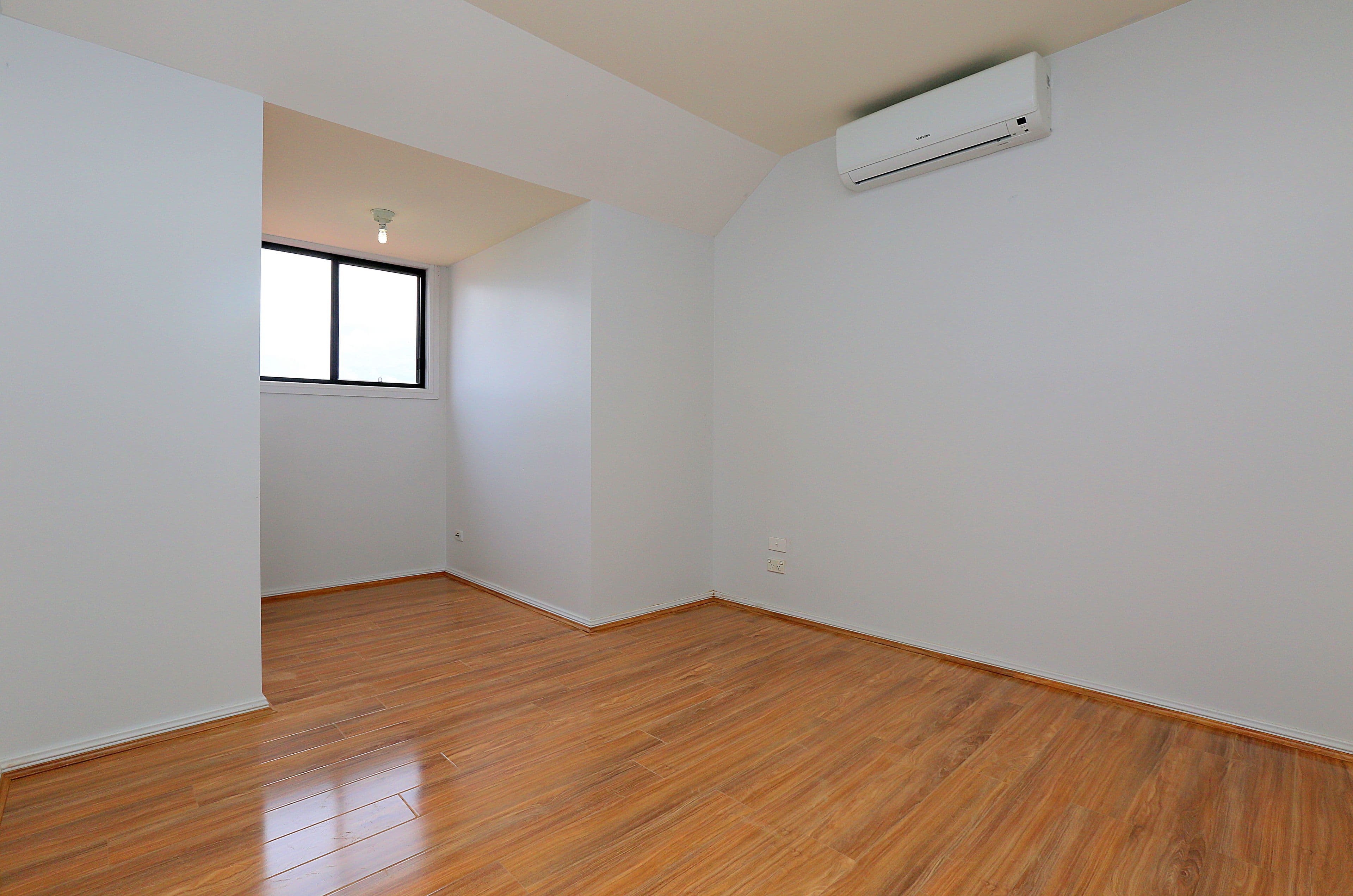 19 Balmoral Crescent, Georges Hall NSW 2198, Georges Hall - Thumbnail 6