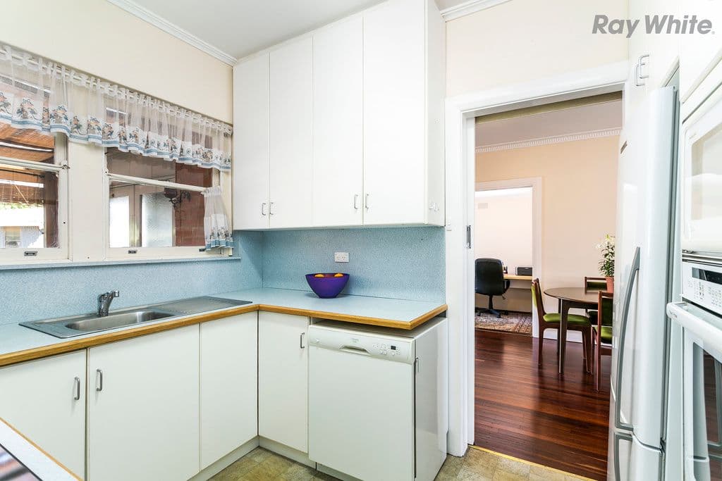 8 The Parkway, STURT SA 5047, Sturt - Thumbnail 5