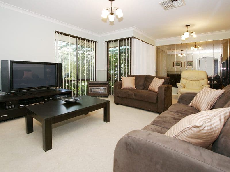 67 Arlington Drive, WILLETTON WA 6155, Willetton - Thumbnail 2