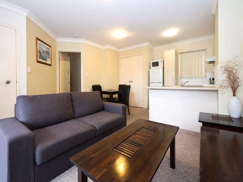 11 'Chapala Apartments' Owens Lane, Southport QLD 4215, Southport - Thumbnail 5