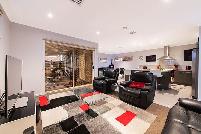 31 Sierra Walk, Cranbourne North VIC 3977, Cranbourne North - Image 1