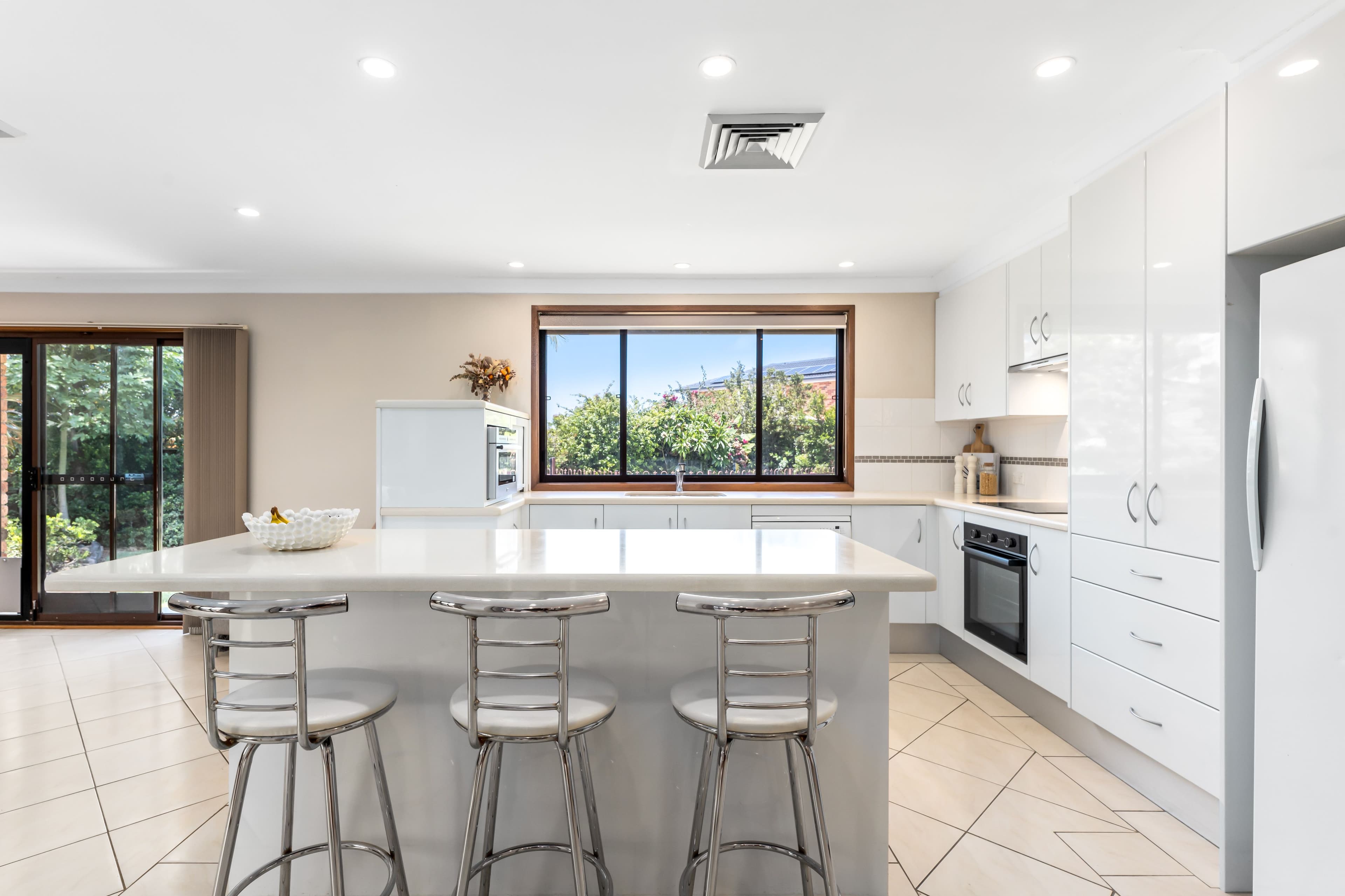 6 Lennox Place, Barden Ridge NSW 2234, Barden Ridge - Thumbnail 4