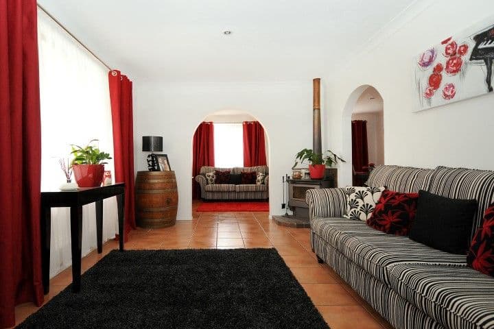 37 Cabarita Crescent, GLENVALE QLD 4350, Glenvale - Thumbnail 4